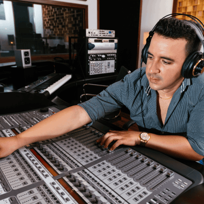 dubai-wealth-secret-sound-engineer-ethan-ward